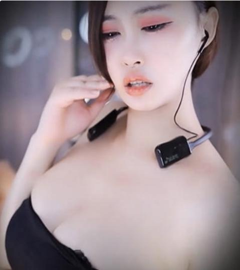 网易CC苏烟老师付费群黑色定制热舞爆美上线，3分钟撩爆全场