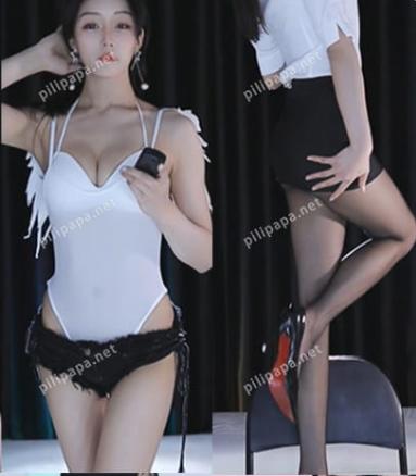网易CC短腿微宁付费群制服诱舞，黑丝高跟演绎绝美反差感[5V/2.01G]