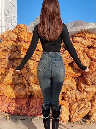 网易CC定制小果舞蹈合集,她的舞台表现为何如此吸引人? 网易CC定制小果舞蹈合集,她的舞台表现为何如此吸引人?