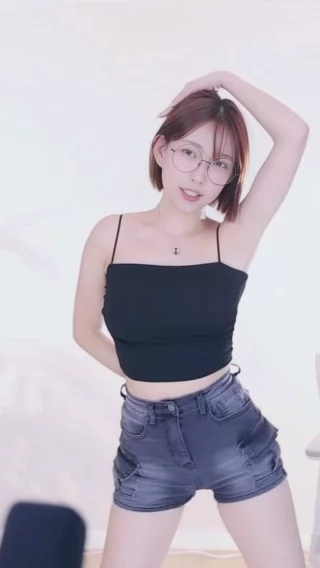 网易CC可可可宝儿热舞合集分享,舞蹈表现力的巅峰之作 网易CC可可可宝儿热舞合集分享,舞蹈表现力的巅峰之作