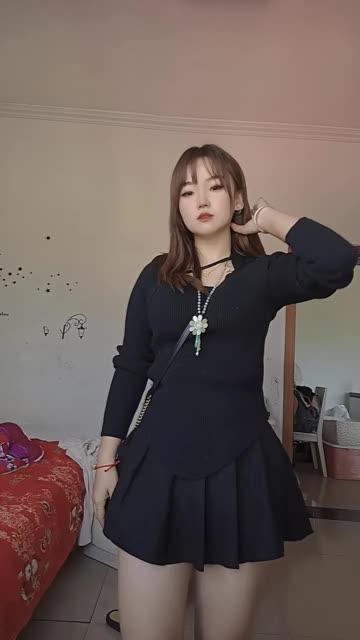 网易CC小微微的舞蹈风格转变，从开始到现在，她如何进化？