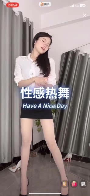 网易苏烟老师视频动态，高端内容为何持续火热？