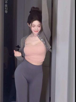 网易CC小微微私人万元定制，享受专属定制内容的独特体验