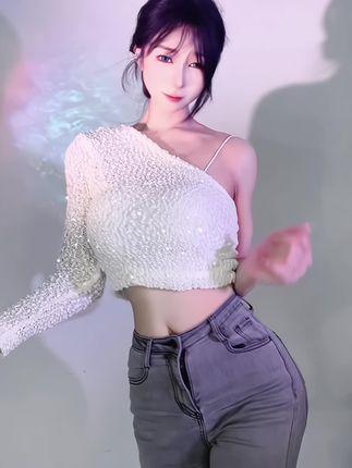 网易CC大主播奶尤女神御姐天花板，不服来战！