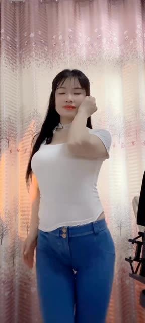 CC欣彤的私人定制服务打造独一无二的舞蹈，欣彤私人定制舞蹈的服务优势