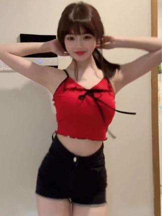 果果超哇塞呀粉丝群加入方式,与她零距离互动 果果超哇塞呀粉丝群加入方式,与她零距离互动