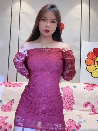 温柔苗现在在哪里直播？她的直播平台选择分析