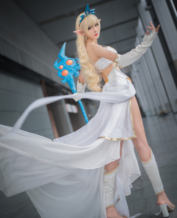 腐团Ciel火爆主播化身最美“风暴女神”，清纯学生妹也难以抵挡！