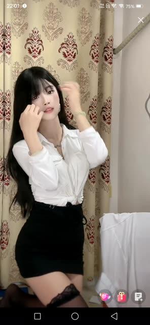 网易CC耶耶高级定制热舞合集,粉丝最爱的经典瞬间 网易CC耶耶高级定制热舞合集,粉丝最爱的经典瞬间