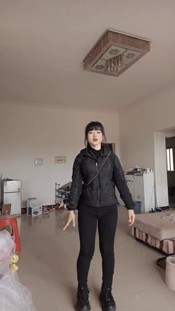 CC小微微至尊版内容全面回顾，她的至尊版视频是如何吸引观众的