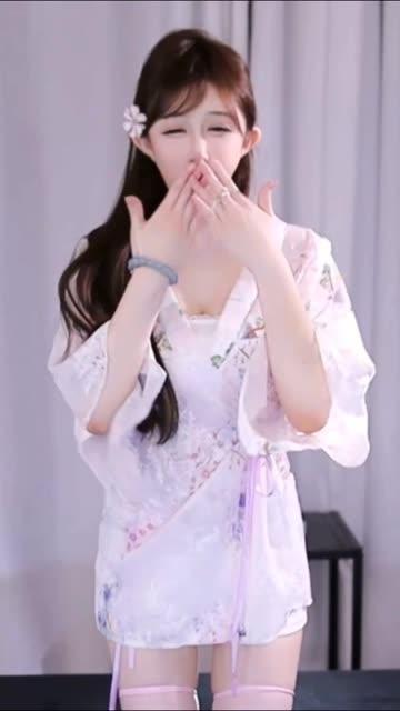 网易CC蜡笔小丸子至尊版舞蹈合集,高级舞蹈资源分享 网易CC蜡笔小丸子至尊版舞蹈合集,高级舞蹈资源分享