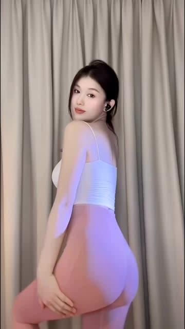 网易CC小燃燃最新动感舞蹈，粉丝热评的经典瞬间