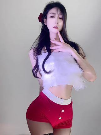 奶尤网易CC碎花裙热舞,这一经典造型有何吸引力? 奶尤网易CC碎花裙热舞,这一经典造型有何吸引力?