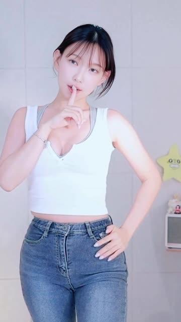 CC可可可宝儿付费群订制内容，近期资源一览