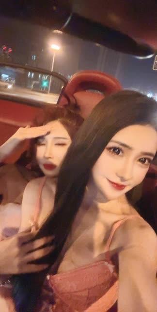 雪儿baby的大号直播动态，最新视频如何获取？