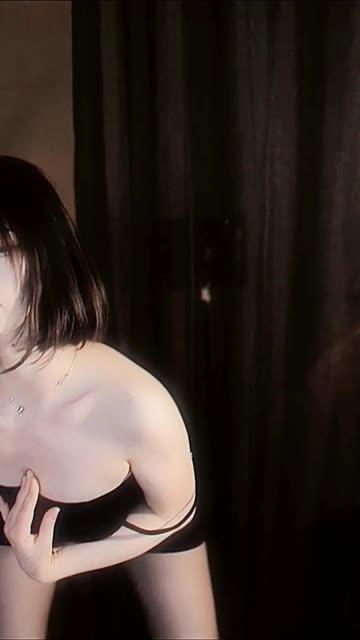 虎牙主播刘钞钞热舞合集，如何获取正版资源？