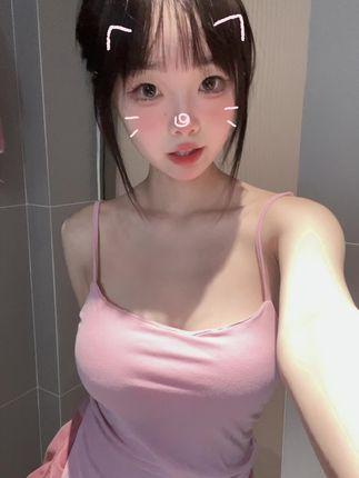 网易CC灰灰娜的高级舞蹈定制，体验极致内容的完美享受