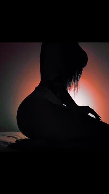 虎牙小海豚热舞视频合集，精彩舞蹈与互动视频大放送