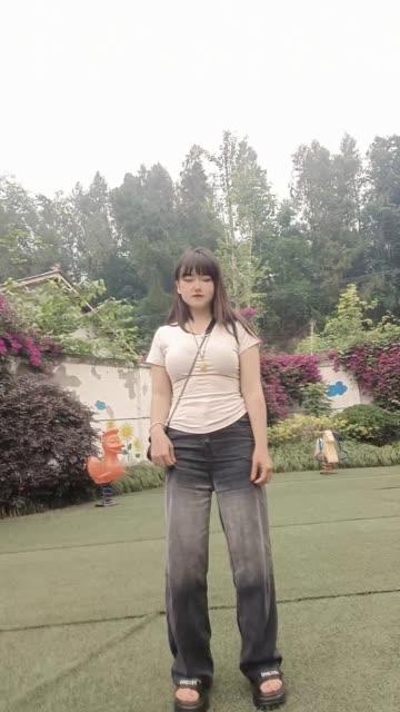 CC小微微私人定制内容剖析，专属定制内容为何备受追捧