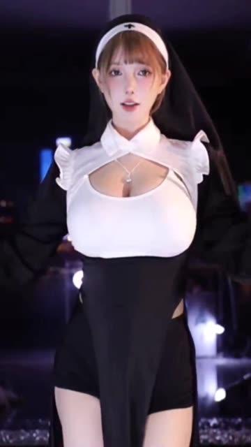 网易CC深田老师最新定制舞蹈内容，精彩不断更新