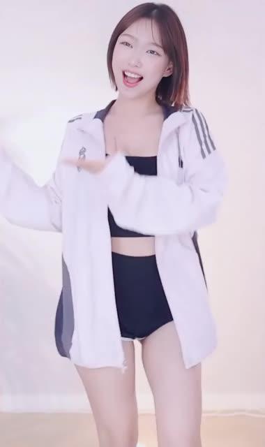 CC可可可宝儿热舞剪辑推荐,人气舞蹈精选合集 CC可可可宝儿热舞剪辑推荐,人气舞蹈精选合集