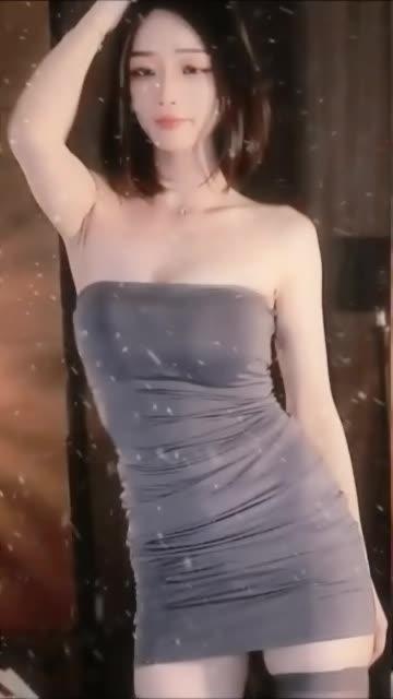 刘钞钞动感光波舞蹈合集,如何学会她的经典动作? 刘钞钞动感光波舞蹈合集,如何学会她的经典动作?