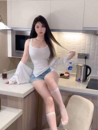 果果超哇塞呀最新舞蹈动态，直播高光时刻与幕后花絮