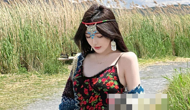 射手座女孩圆溜溜阿圆微密圈素颜露脸惊艳