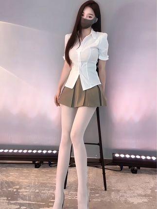 斗鱼何菱舞蹈群是多少百度云，如何通过百度云获取她的舞蹈视频