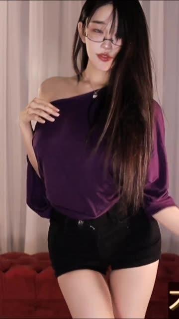 网易CC深田私人订制微博内容揭秘，粉丝们的热爱所在