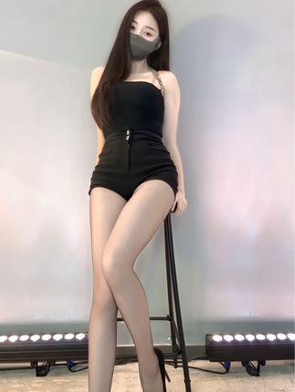 斗鱼何菱三个视角是什么意思啊,解读她三视角直播背后的意义 斗鱼何菱三个视角是什么意思啊,解读她三视角直播背后的意义