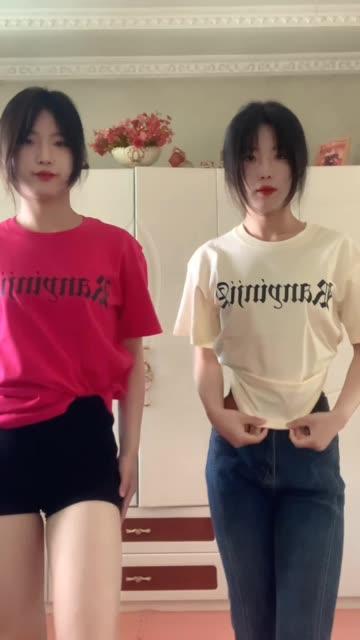 网易CC欣彤土豪定制舞蹈系列尊贵定制舞蹈体验，欣彤土豪定制舞蹈大曝光