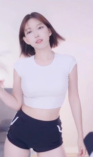 网易CC可可可宝儿订制服务，私人订制如何成为爆款