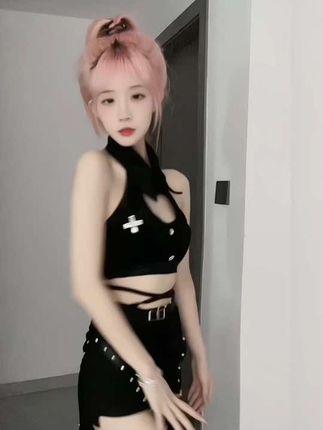 虎牙小狮子跳舞视频集，精选她的经典舞蹈作品