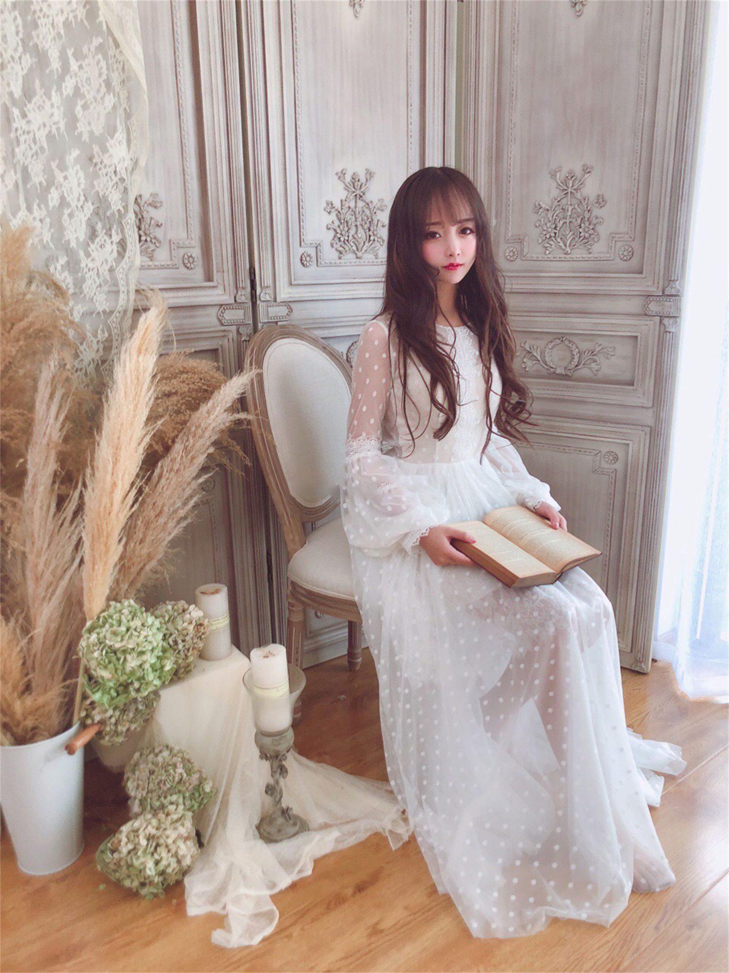 过期米线线喵优等生绝美图片，过期米线线喵没p过的日常素颜图包？