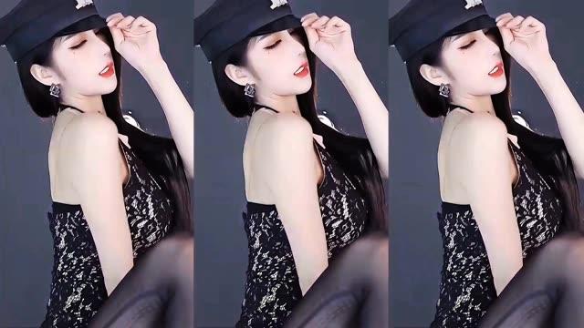 网易CC小恩雅万元定制舞蹈,看完之后全是汗 网易CC小恩雅万元定制舞蹈,看完之后全是汗