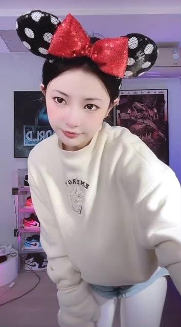 一只霸王兽在哪直播？她的直播平台与时间全揭秘