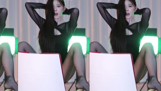 斗鱼何成琳舞蹈群号码，加入她的舞蹈爱好者群体交流