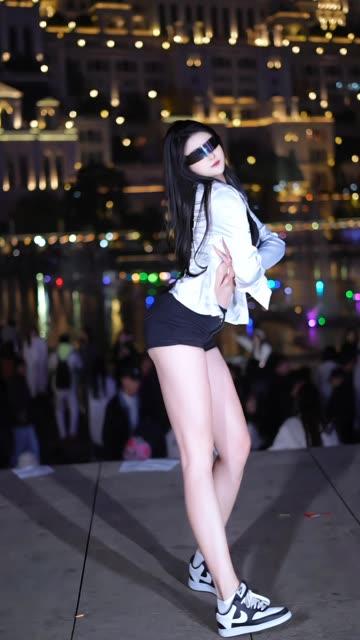 胡CC私人订制舞蹈揭秘，高端定制内容如何获取？