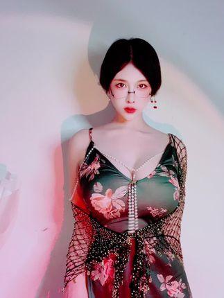 网易CC白妖妖直播动态,粉丝热议她的舞蹈资源 网易CC白妖妖直播动态,粉丝热议她的舞蹈资源