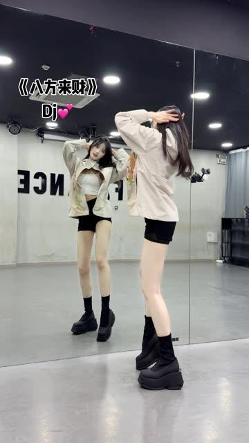 网易CC椰羊妹妹裸舞争议,从艺术角度解析她的舞蹈创作 网易CC椰羊妹妹裸舞争议,从艺术角度解析她的舞蹈创作