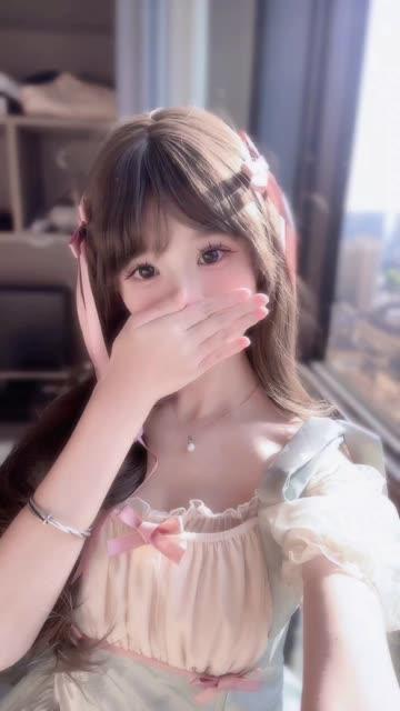 桃诗诗定制舞蹈作品的文化意义，她的定制舞蹈如何反映社会文化趋势