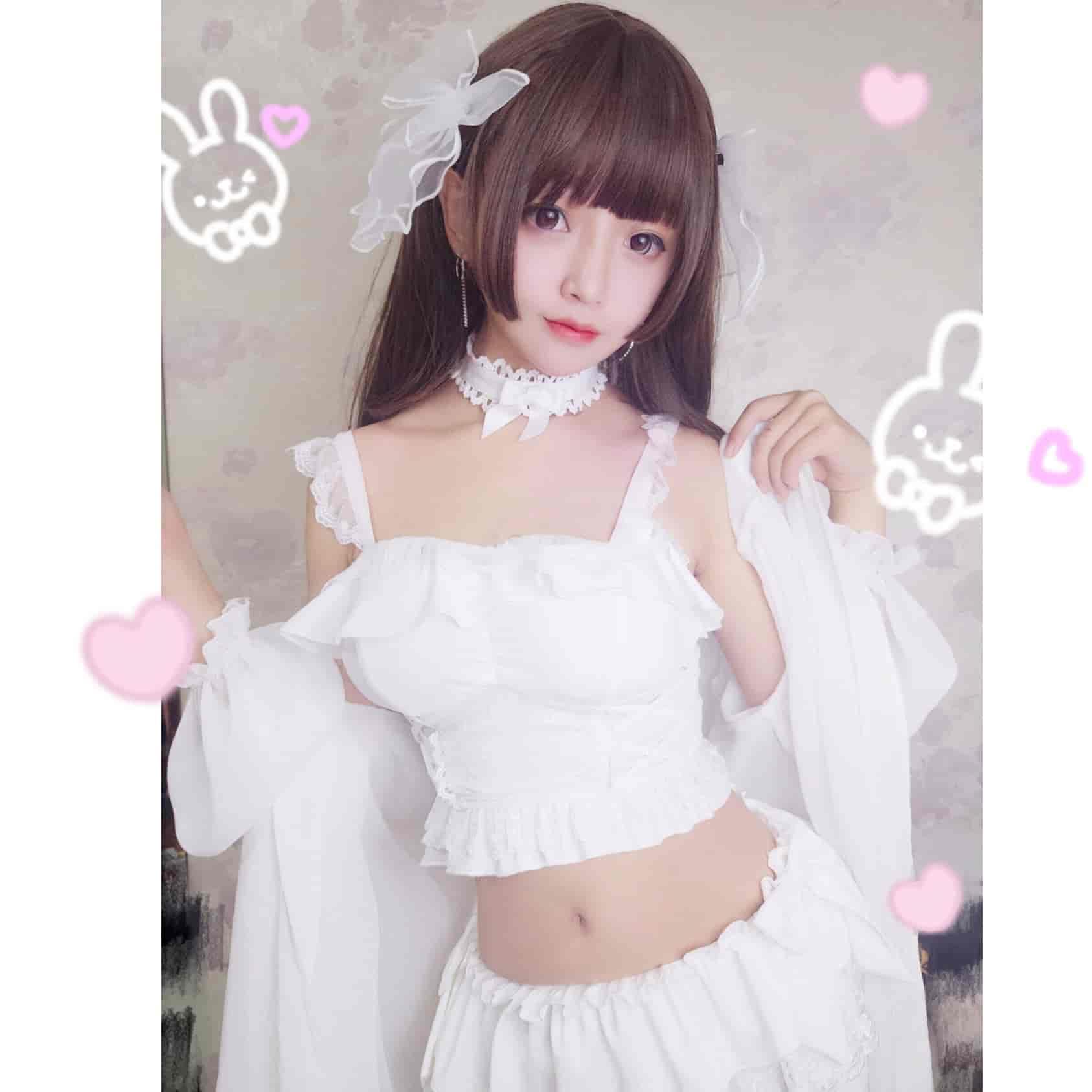 过期米线线喵sama新原版无水印写真，西装里的绑带套图在线