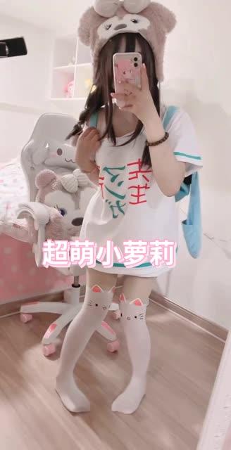 桃诗诗定制舞蹈作品的文化意义，她的定制舞蹈如何反映社会文化趋势