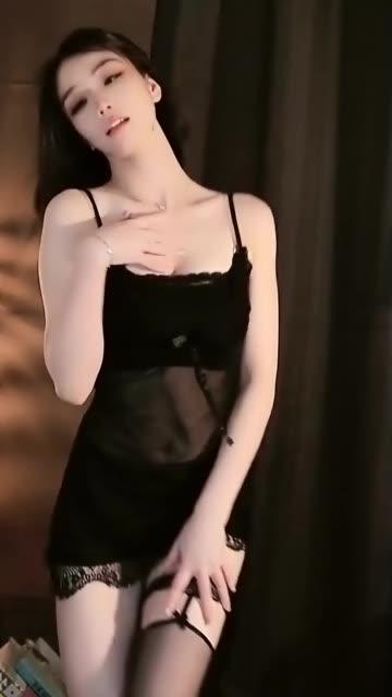 刘钞钞万元定制视频合集，粉丝抢购的背后故事