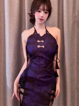 网易CC果果超哇塞呀邻家妹妹风格解析，甜咸双面角色的魅力