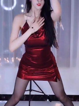 虎牙车老板的黑森林视频，粉丝关注的独特资源