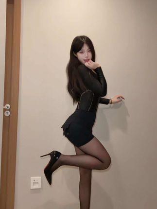 虎牙幻音静静表情包图片大全下载虎牙幻音静静的表情包，获取虎牙幻音静静表情包的高清合集