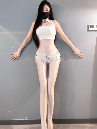 斗鱼何菱群舞蹈视频，收集她在群内发布的精彩舞蹈视频