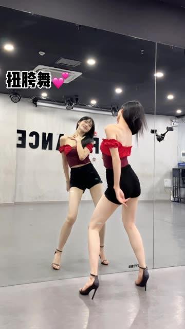 椰羊妹妹裸舞视频解析,争议背后的真实情况与艺术表达 椰羊妹妹裸舞视频解析,争议背后的真实情况与艺术表达